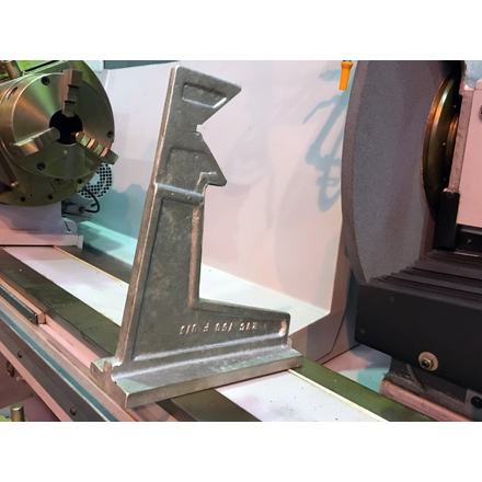 DISPOSITIVO EM V PARA CENTRALIZAR BIELA